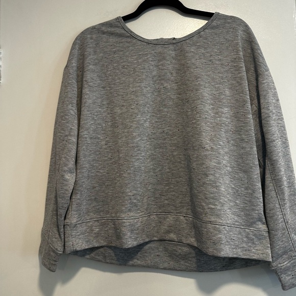 NWT Women’s RBX Grey Speckled French Terry Open back Keyhole Top. Medium. - Picture 1 of 8